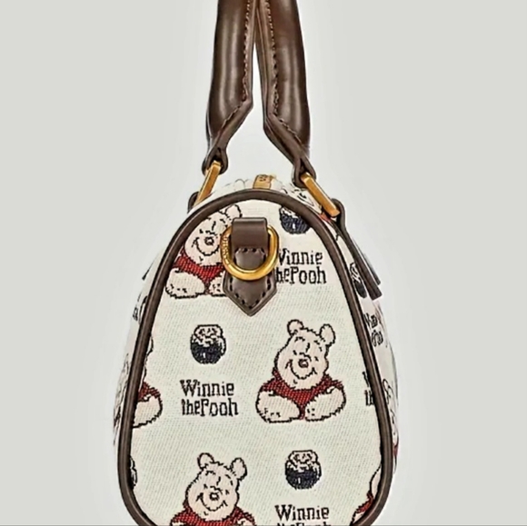 Winnie the pooh mini cross body bag - Picture 5 of 7